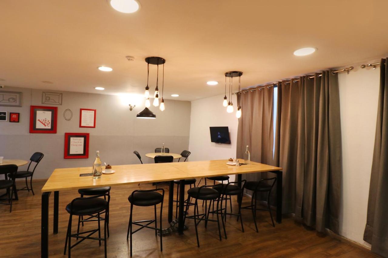 缤旅荣耀酒店 古尔冈 外观 照片